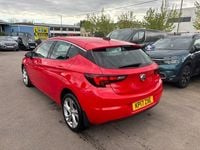 Second-hand Vauxhall Astra SRi 2017 Roșu Hatchback