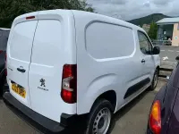 Used Peugeot Partner Premium 131 HP (96 kW) 2023 White MPV