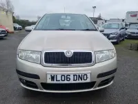 Usado Skoda Fabia Ambiente 64 HP (47 kW) 2006 Bege Citadino
