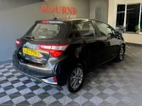 Used Toyota Yaris 100 HP (73 kW) 2017 Black Hatchback