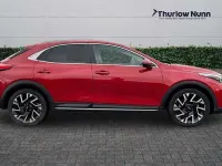 Usado Kia XCeed 160 HP (117 kW) 2023 Vermelho SUV