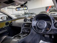 Used Jaguar XJ Premium Luxury 300 HP (220 kW) 2017 Grey Sedan