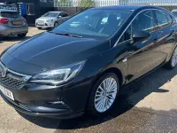 Used Vauxhall Astra Elite 110 HP (80 kW) 2017 Black Hatchback