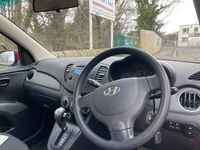 Used Hyundai i10 Active 85 HP (62 kW) 2011 Red Hatchback