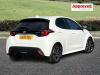 Second-hand Toyota Yaris Hybrid Design 2021 Alb Hatchback