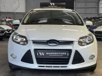 Usado Ford Focus Zetec 125 CV (91 kW) 2012 Blanco Utilitario