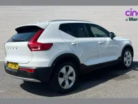Used Volvo XC40 Momentum 150 HP (110 kW) 2019 White SUV