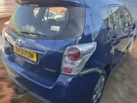Used Toyota Verso Active 126 HP (92 kW) 2013 Blue MPV