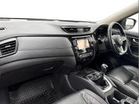 Used Nissan X-Trail Tekna 130 HP (95 kW) 2018 Green SUV