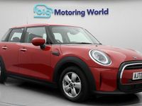 Begagnad Mini Cooper Classic 136 HK (100 kW) 2022 Röd Halvkombi