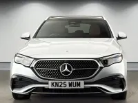 Usado Mercedes E300 AMG line 82 HP (60 kW) 2023 Prateado Carrinha