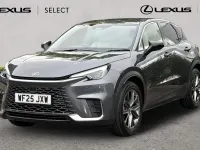 Usado Lexus LBX 136 CV (100 kW) 2025 Gris SUV