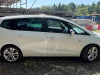 Used Vauxhall Zafira SRi 140 HP (102 kW) 2017 White MPV