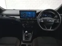 Used Ford Focus ST-Line 125 HP (91 kW) 2023 Red Hatchback