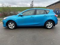 Used Mazda 3 105 HP (77 kW) 2011 Blue Hatchback