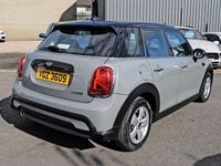 Begagnad Mini Cooper Classic 136 HK (100 kW) 2022 Grå Halvkombi