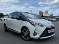 Used Toyota Yaris Hybrid 2019 White/black Hatchback