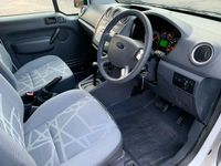 Używany Ford Transit Connect 2011 Biały Minivan