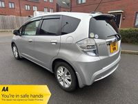 Used Honda Jazz Hybrid 100 HP (73 kW) 2010 Silver Hatchback