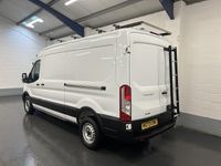 Usado Ford Transit S 130 HP (95 kW) 2023 Branco Van