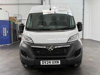 Second-hand Vauxhall Movano S 138 CP (101 kW) 2024 Alb
