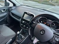 Used Renault Clio IV Dynamique 2016 Black Hatchback