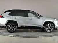 Used Toyota RAV4 218 HP (160 kW) 2021 Silver SUV