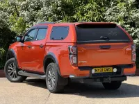 Used Isuzu D-Max 163 HP (119 kW) 2021 Orange Pickup