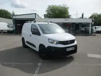 Begagnad Peugeot Partner 2022 Vit Minibuss