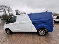 Used Ford Transit Custom Limited 130 HP (95 kW) 2022 White Van