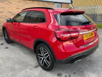 Used Mercedes GLA180 Urban 122 HP (89 kW) 2019 Red SUV