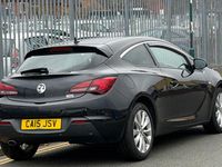 Second-hand Vauxhall Astra GTC SRi 165 CP (121 kW) 2015 Negru Hatchback