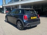 Używany Mini Cooper Exclusive 136 KM (100 kW) 2021 Czarny Hatchback