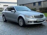Usado Mercedes C200 Elegance 2009 Plateado Berlina