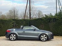 Begagnad Audi TT 200 HK (147 kW) 2008 Grå Sportkupé