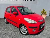 Usado Hyundai i10 Comfort 78 HP (57 kW) 2010 Vermelho Citadino