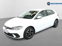 Begagnad VW Polo Life 2022 Vit Halvkombi
