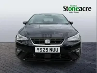 Usado Seat Ibiza FR 113 CV (83 kW) 2025 Negro Utilitario