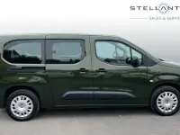 Used Vauxhall Combo Design Edition 98 kW (134 HP) 2025 Green MPV