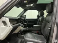 Używany Land Rover Defender HSE Dynamic 245 KM (180 kW) 2024 Szary SUV