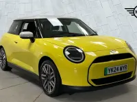 Used Mini Cooper Hatch 133 kW (181 HP) 2024 Yellow Hatchback
