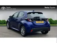 Used Toyota Yaris Hybrid 113 HP (83 kW) 2023 Blue Hatchback