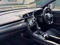 Used Honda Civic EX 129 HP (94 kW) 2017 Blue Hatchback