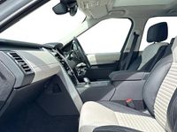 Usado Land Rover Discovery 5 SE Dynamic 344 CV (253 kW) 2025 Blanco SUV