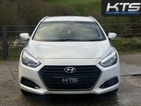 Used Hyundai i40 141 HP (103 kW) 2017 White Estate