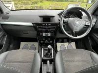 Gebraucht Vauxhall Astra Design Edition 115 PS (84 kW) 2009 Silber Kleinwagen