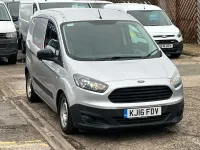 Used Ford Transit Courier 100 HP (73 kW) 2016 Silver Van