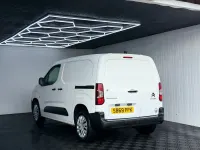 Used Citroën Berlingo 100 HP (73 kW) 2020 White MPV