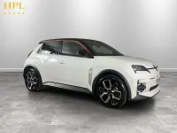 Used Renault 5 E-Tech Komfort 110 kW (150 HP) 2025 White Hatchback