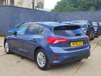 Used Ford Focus Titanium 123 HP (90 kW) 2019 Blue Hatchback